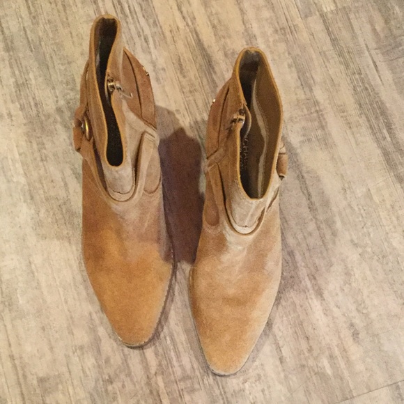 New Michael Kors Goldie Suede Stacked Booties - Picture 9 of 11
